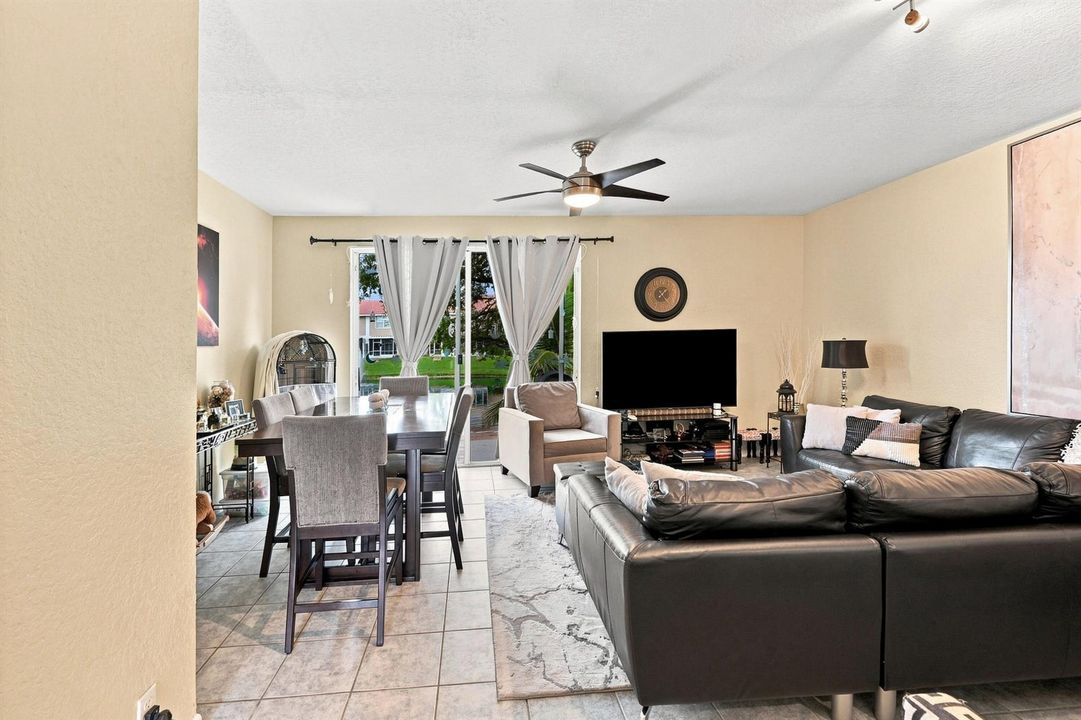 09_living room
