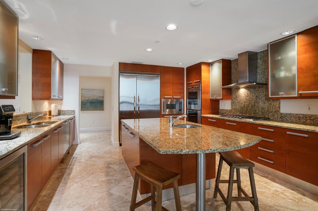 3800 N Ocean Dr Apt 1450 010