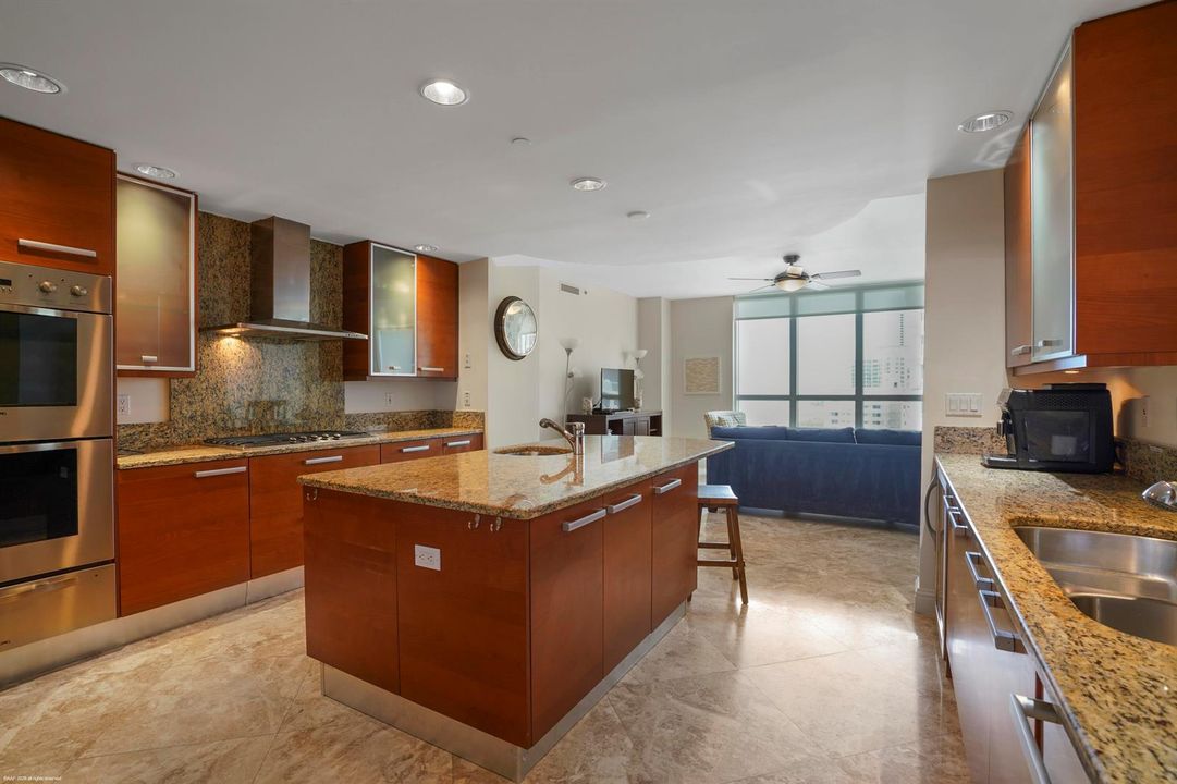 3800 N Ocean Dr Apt 1450 011