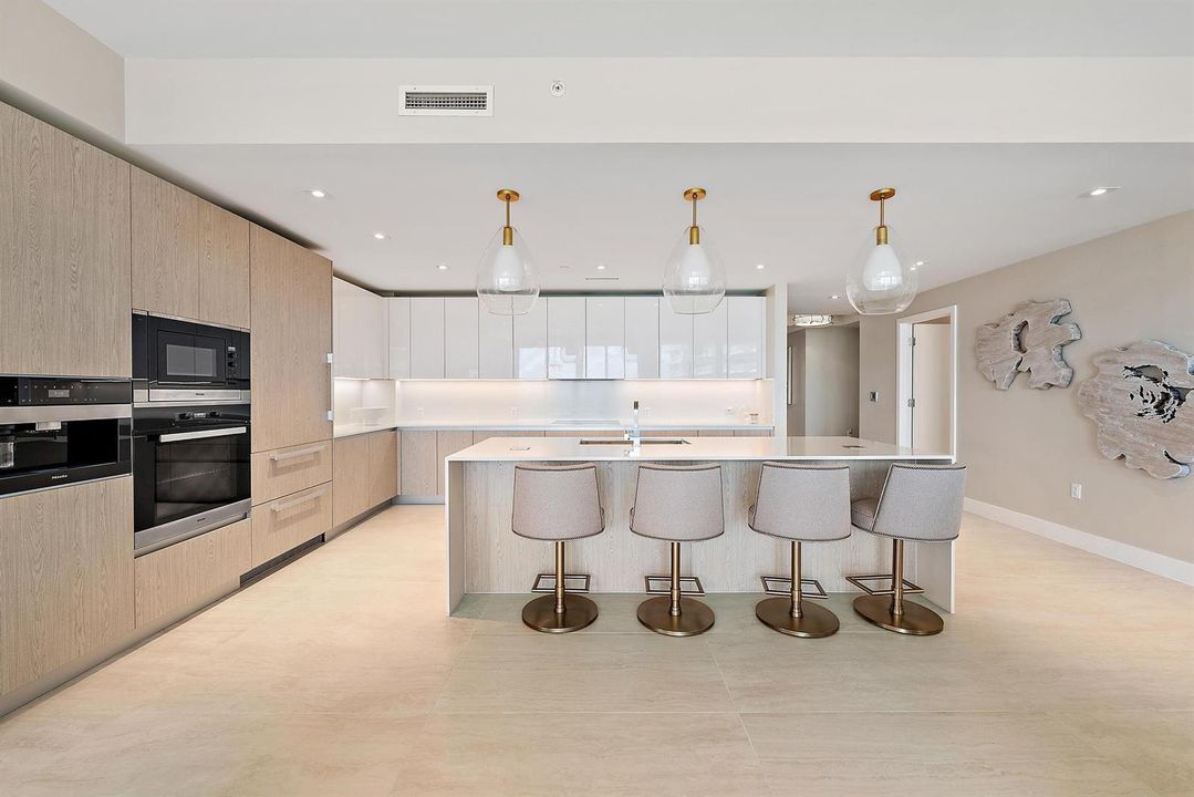 3100 N Ocean Dr p 1105-5