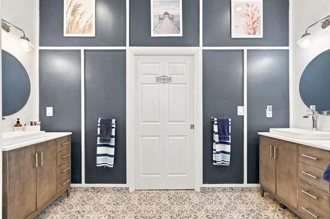 20_primary bathroom