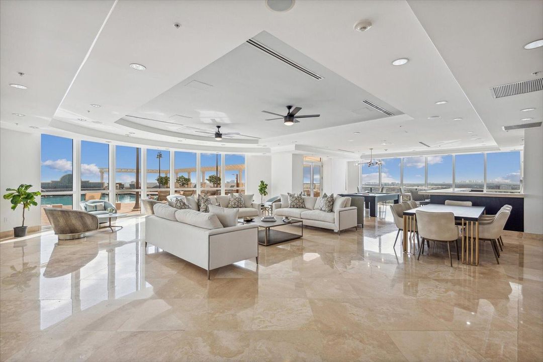 17-Rooftop Sky Lounge