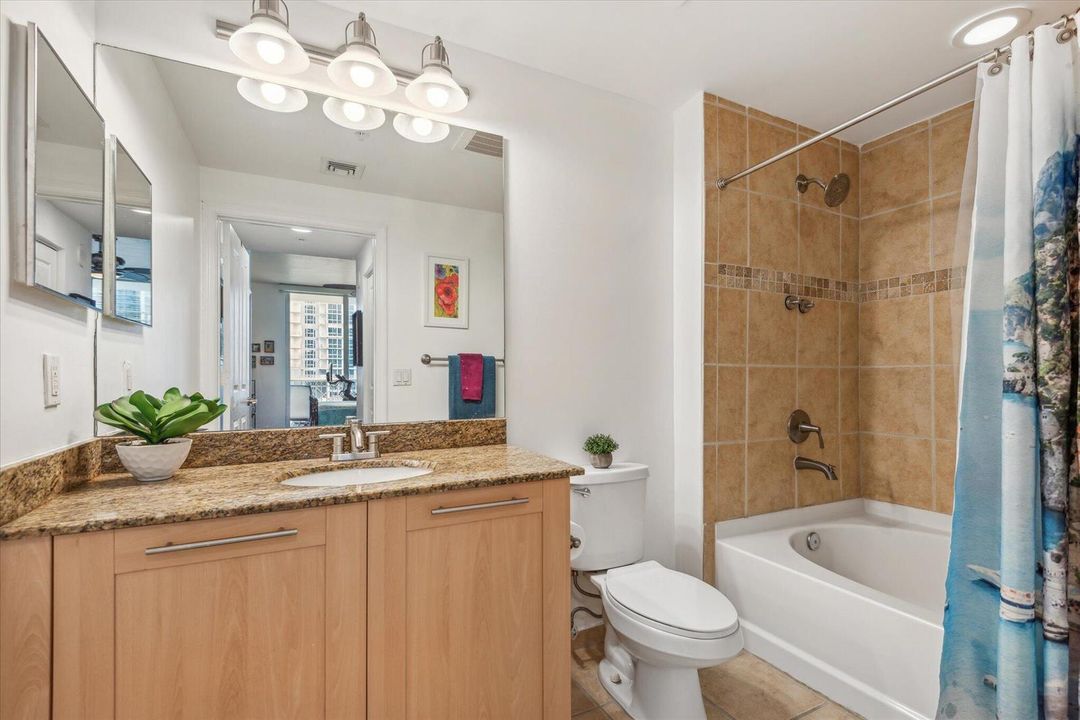 08-Primary Bathroom