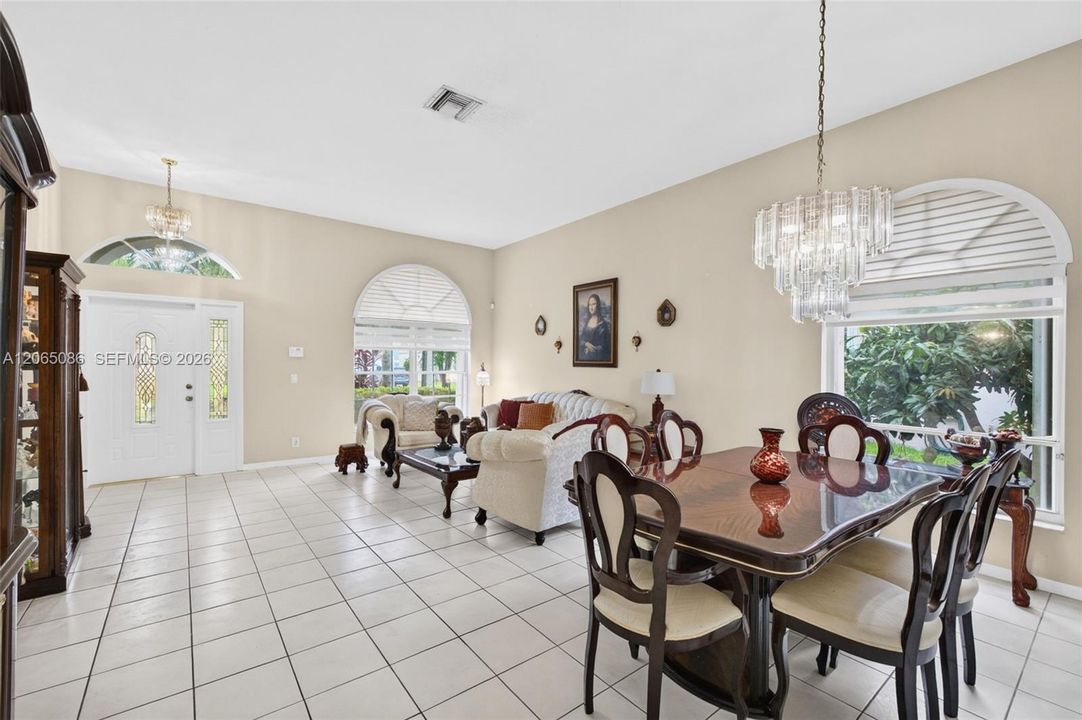 Open dining / living room area