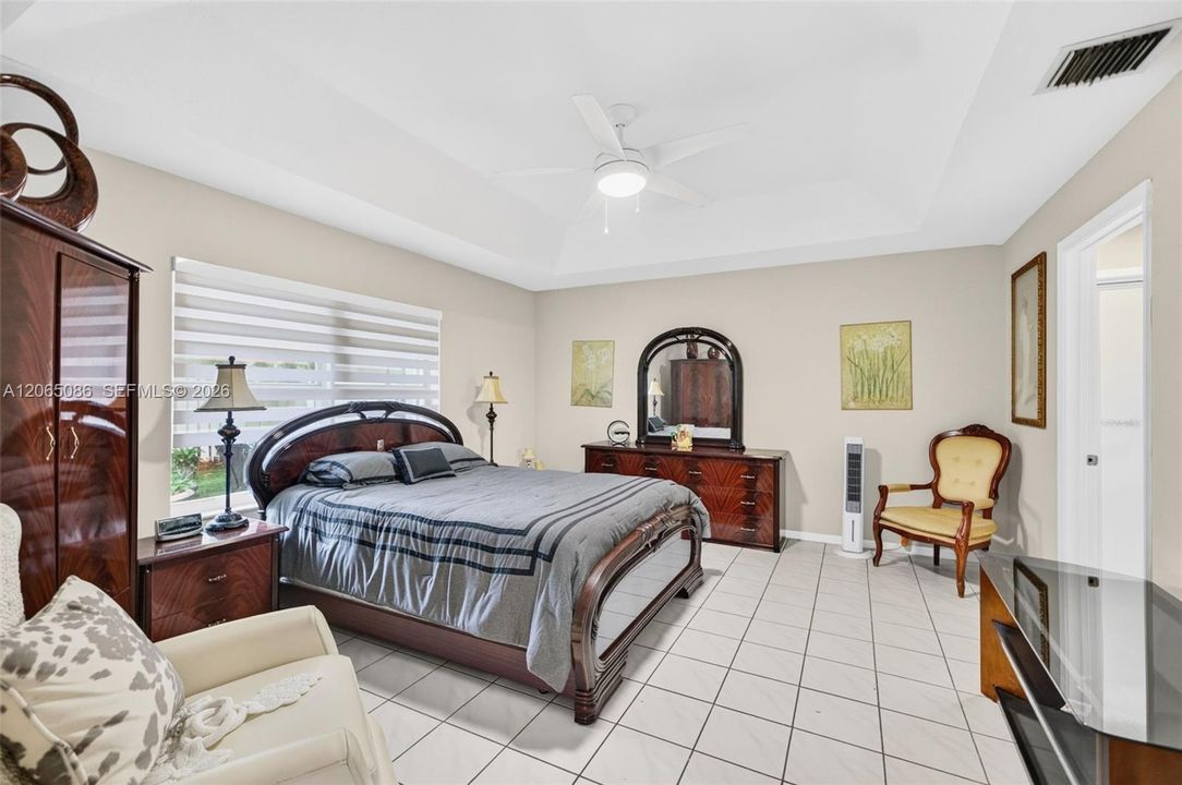 For Sale: $675,000 (3 beds, 2 baths, 1889 Square Feet)