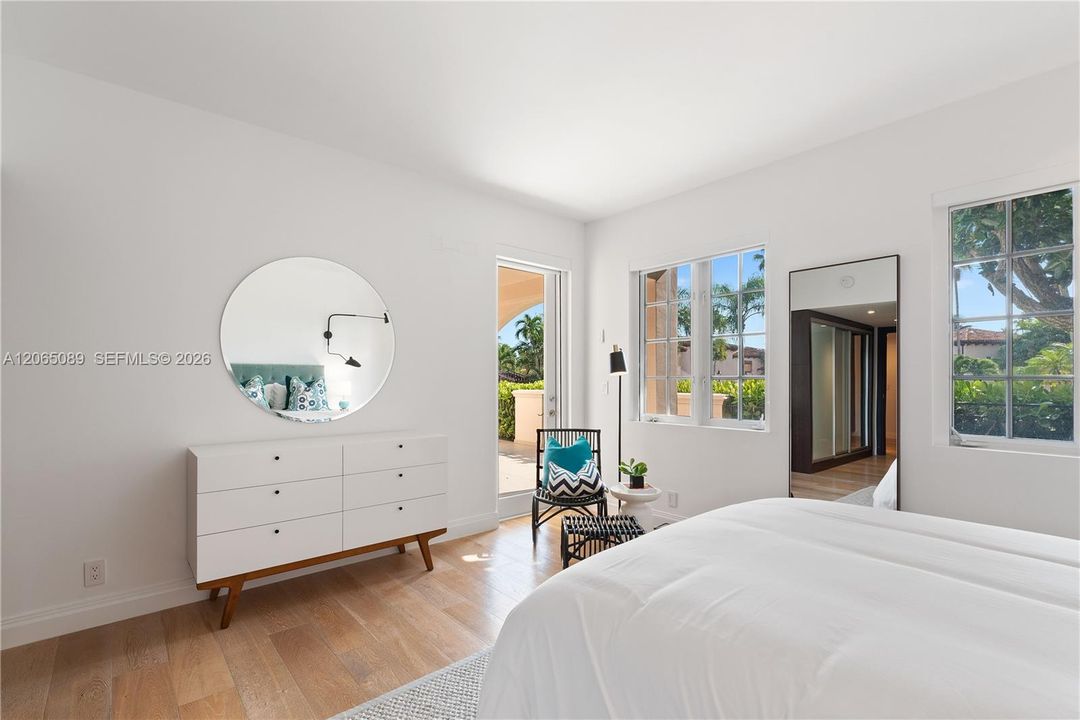 For Sale: $4,400,000 (3 beds, 3 baths, 2049 Square Feet)