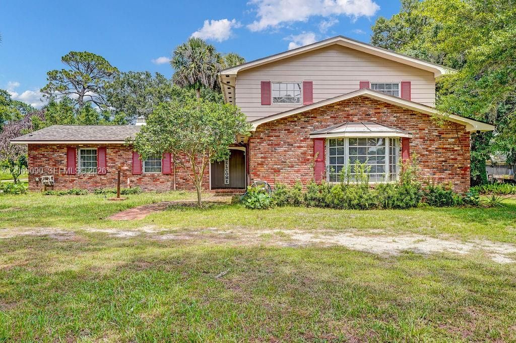 For Sale: $649,900 (3 beds, 3 baths, 3095 Square Feet)