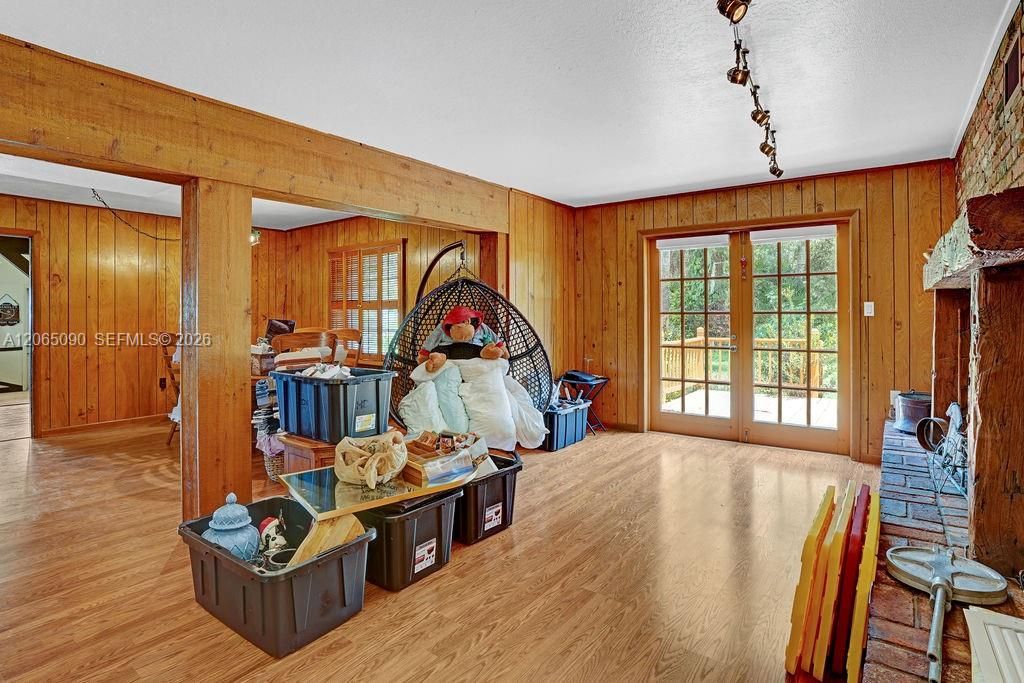 For Sale: $649,900 (3 beds, 3 baths, 3095 Square Feet)