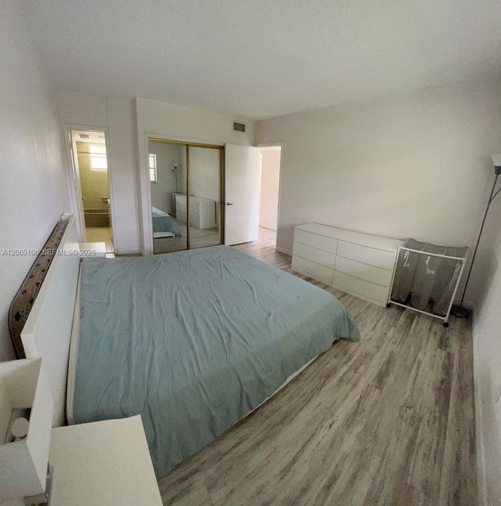 Activo con contrato: $1,650 (1 camas, 1 baños, 800 Pies cuadrados)
