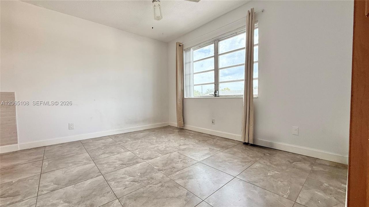 Activo con contrato: $1,450 (1 camas, 1 baños, 447 Pies cuadrados)