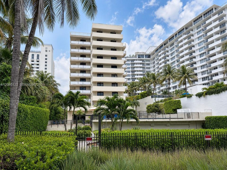 В аренду: $3,800 (2 спален, 2 ванн, 1088 Квадратных фут)