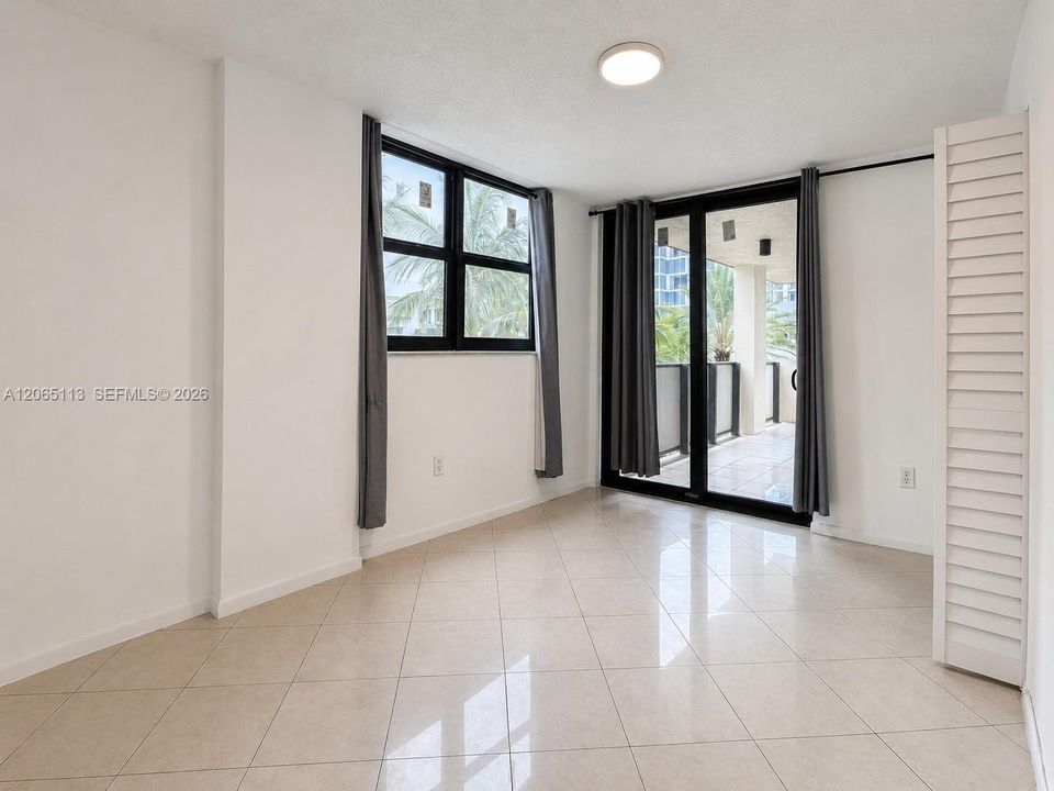 В аренду: $3,800 (2 спален, 2 ванн, 1088 Квадратных фут)