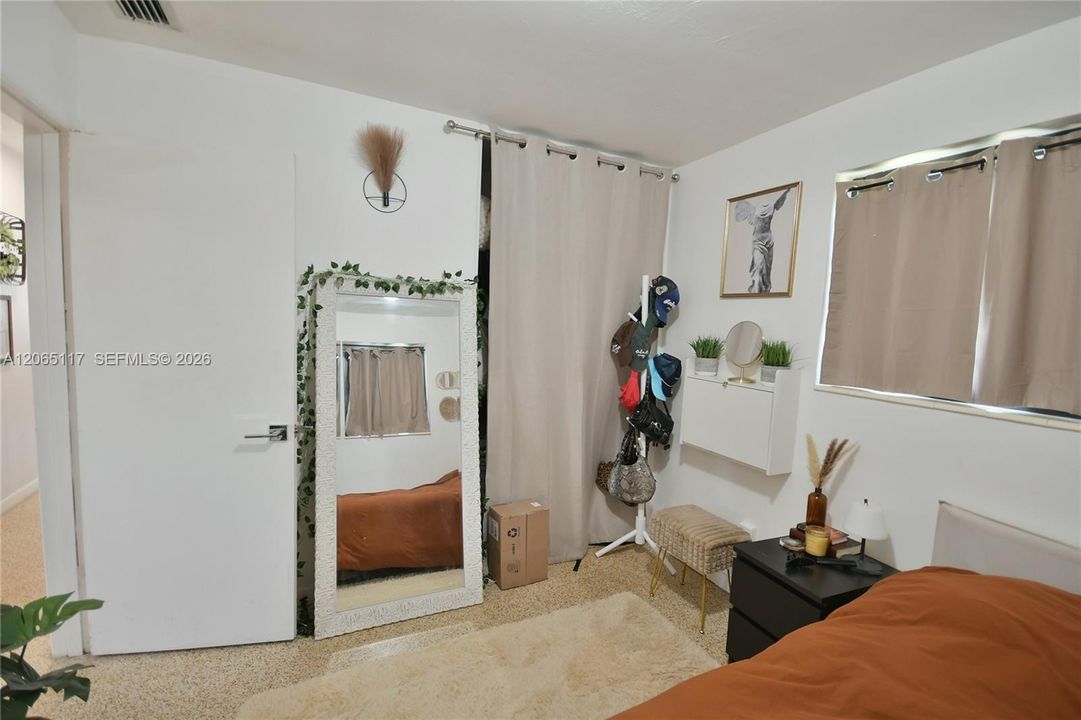 Active With Contract: $650,000 (3 beds, 2 baths, 1496 Square Feet)