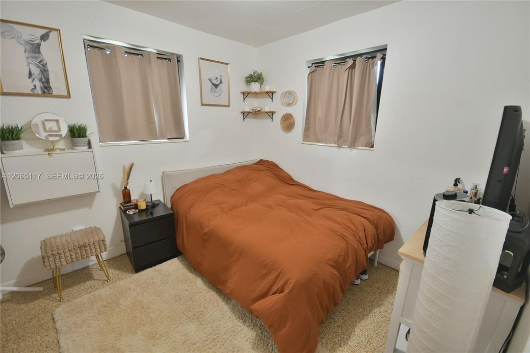 Active With Contract: $650,000 (3 beds, 2 baths, 1496 Square Feet)