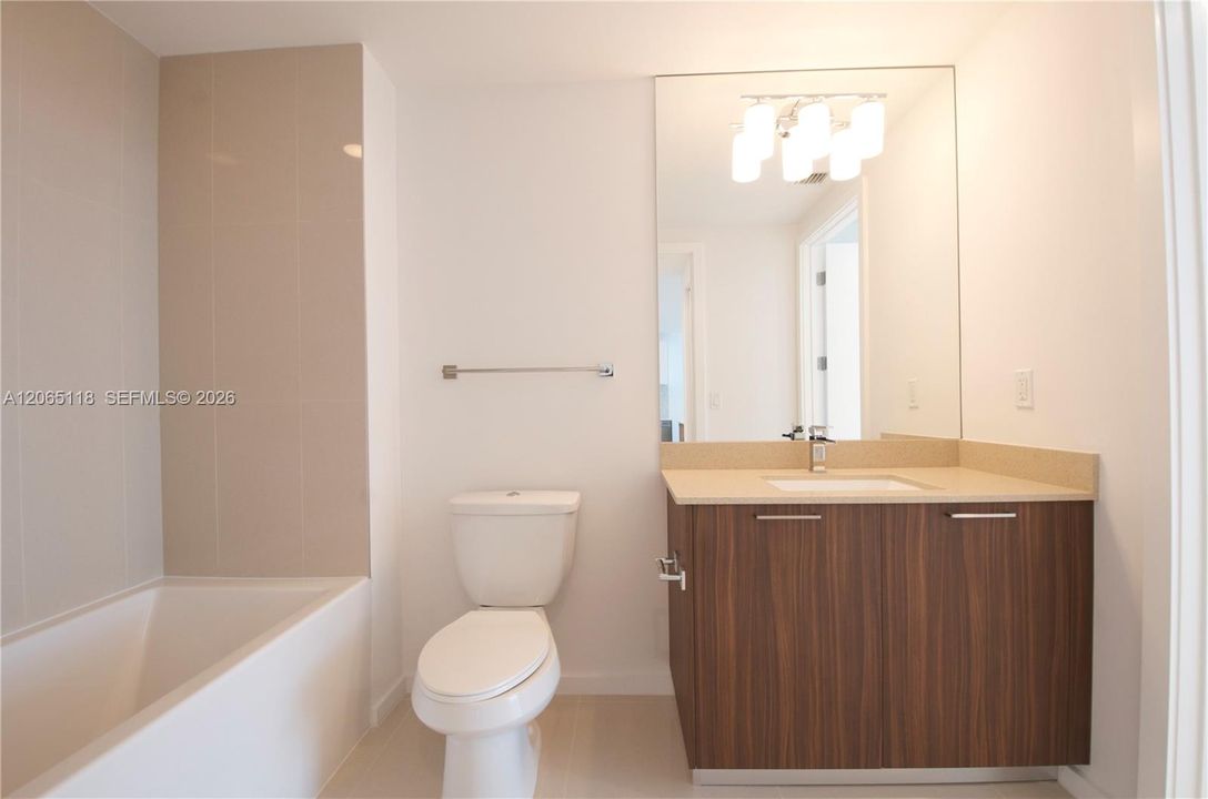 For Rent: $3,400 (2 beds, 2 baths, 1162 Square Feet)