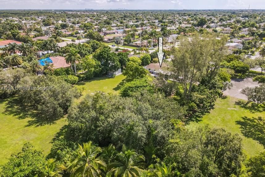 En Venta: $1,600,000 (5 camas, 3 baños, 2185 Pies cuadrados)