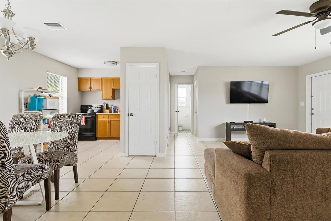 333-ELIZABETH-RD-33461-004