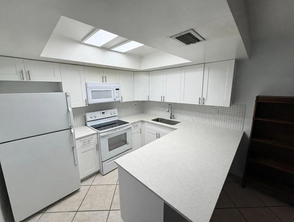 clean_kitchen_mls