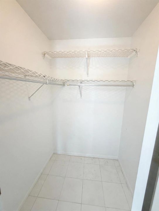 empty_closet_real_estate