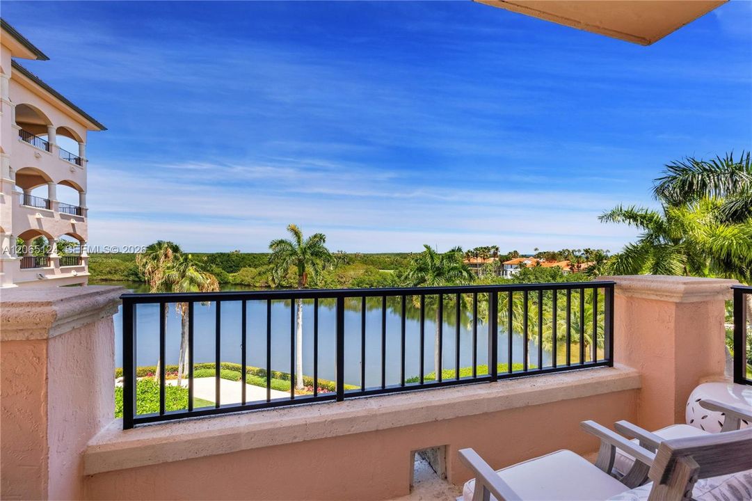 For Sale: $1,995,000 (3 beds, 3 baths, 3140 Square Feet)