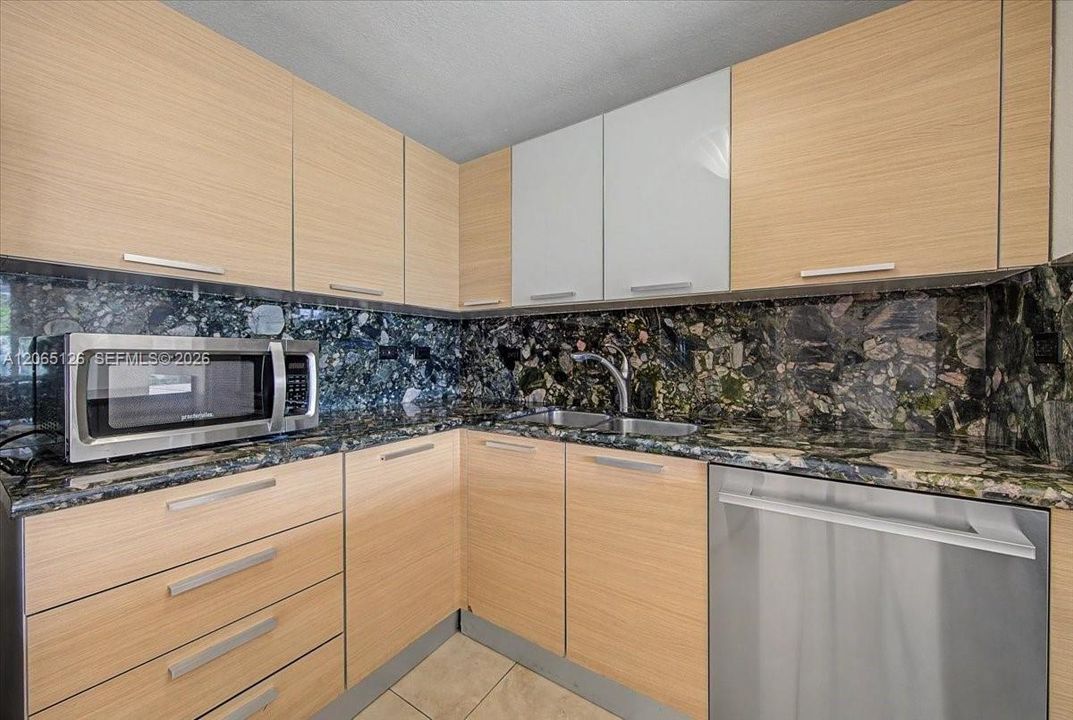 На продажу: $465,000 (1 спален, 1 ванн, 1001 Квадратных фут)