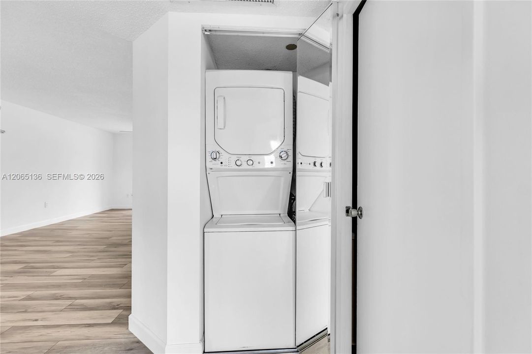 En Venta: $190,000 (2 camas, 2 baños, 1207 Pies cuadrados)
