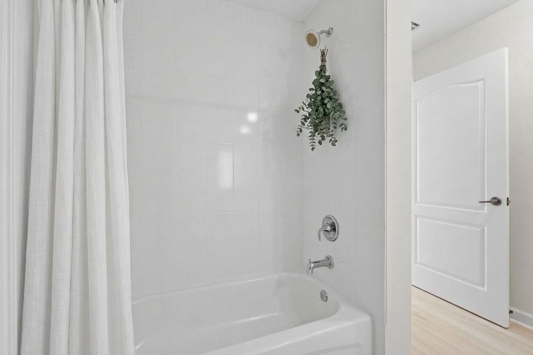 G bath virtual staging