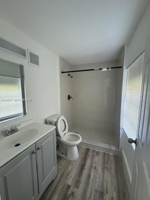 For Sale: $455,000 (4 beds, 2 baths, 1378 Square Feet)