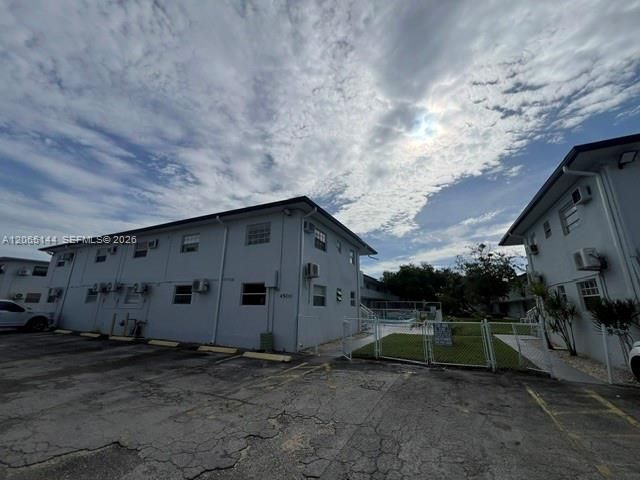 For Rent: $1,650 (1 beds, 1 baths, 540 Square Feet)