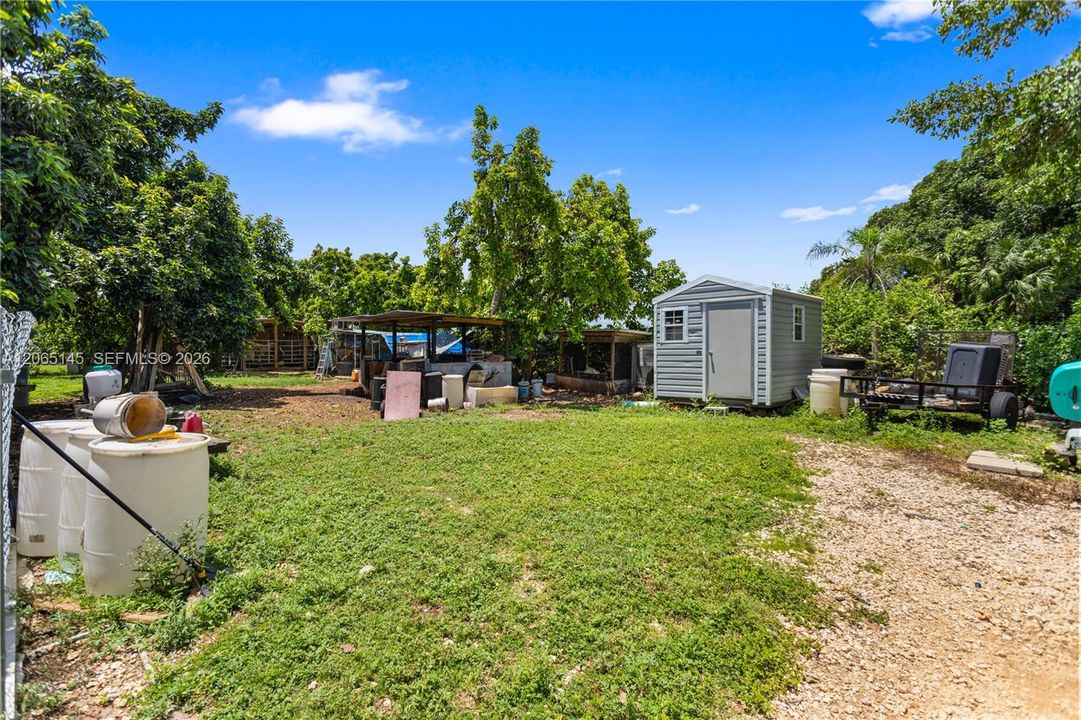 En Venta: $1,250,000 (4 camas, 2 baños, 1867 Pies cuadrados)