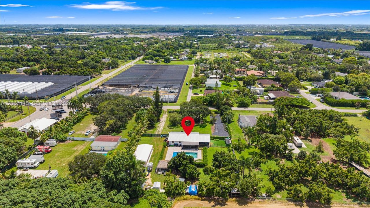 En Venta: $1,250,000 (4 camas, 2 baños, 1867 Pies cuadrados)