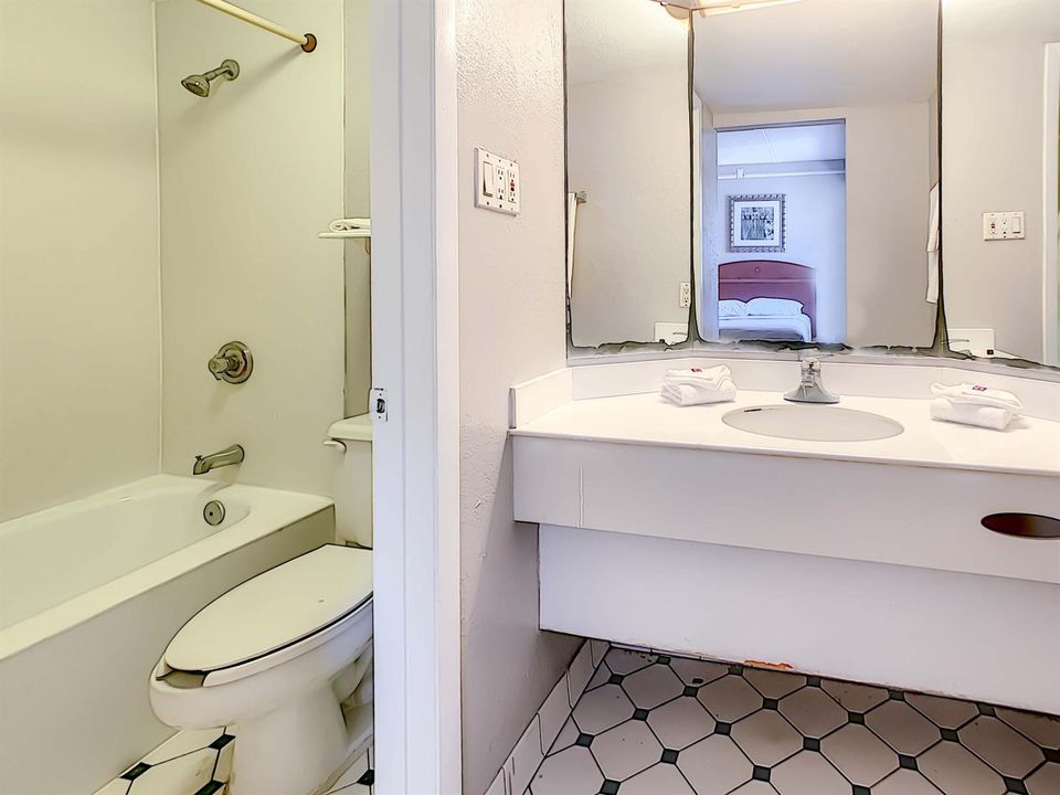 812 Dunn Avenue-24