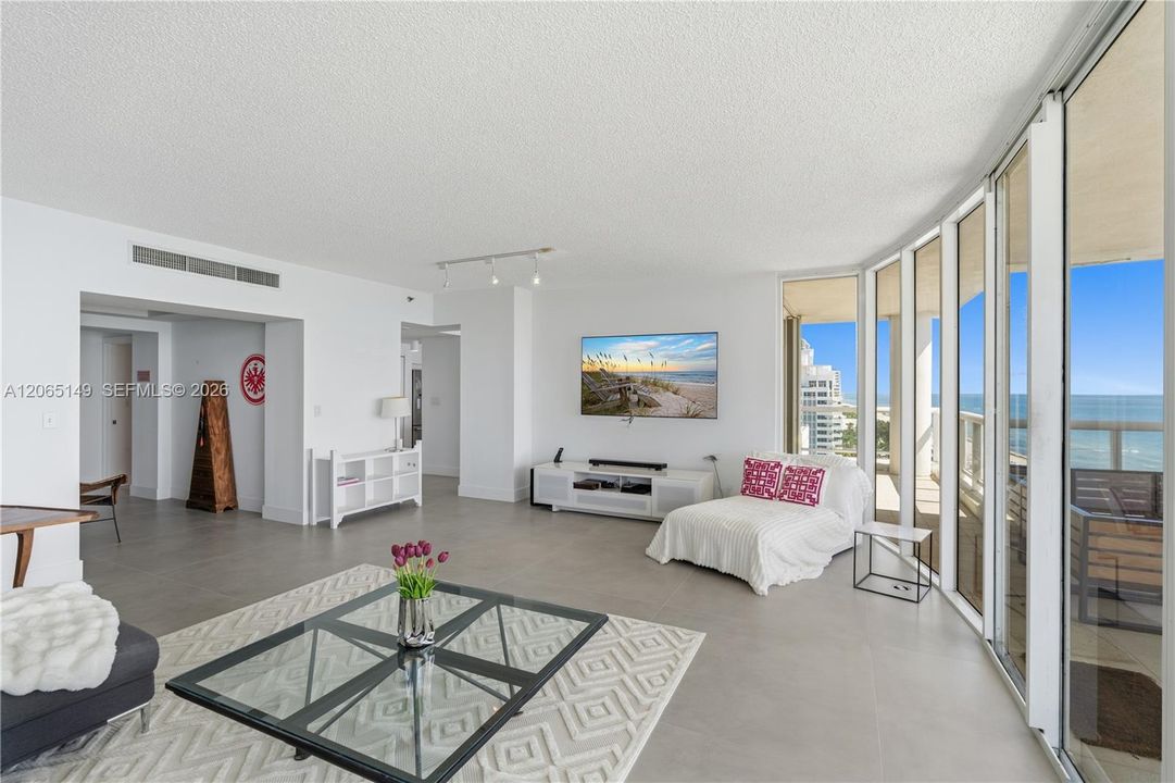 For Sale: $4,449,000 (3 beds, 3 baths, 1980 Square Feet)