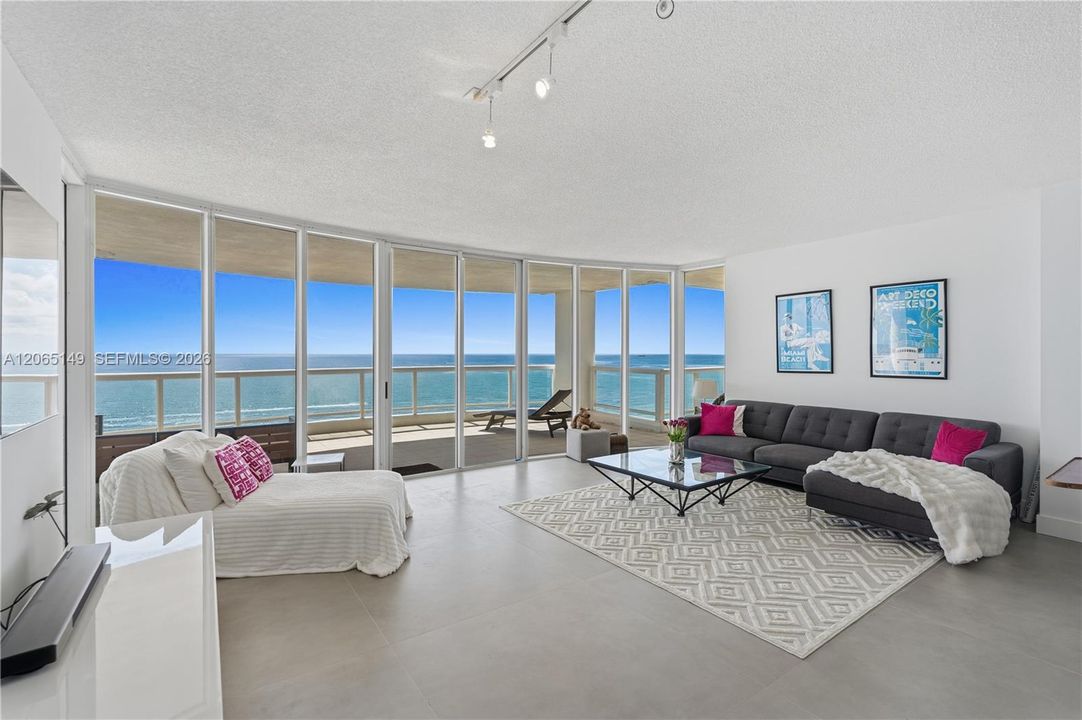 For Sale: $4,449,000 (3 beds, 3 baths, 1980 Square Feet)