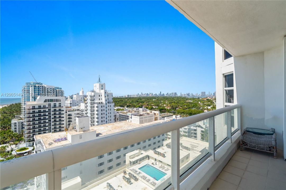 For Sale: $4,449,000 (3 beds, 3 baths, 1980 Square Feet)