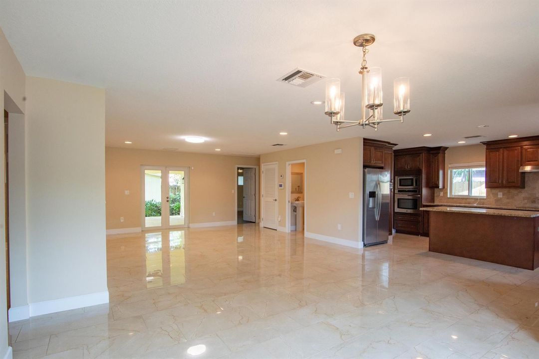 Clark-364 Orange Way-007