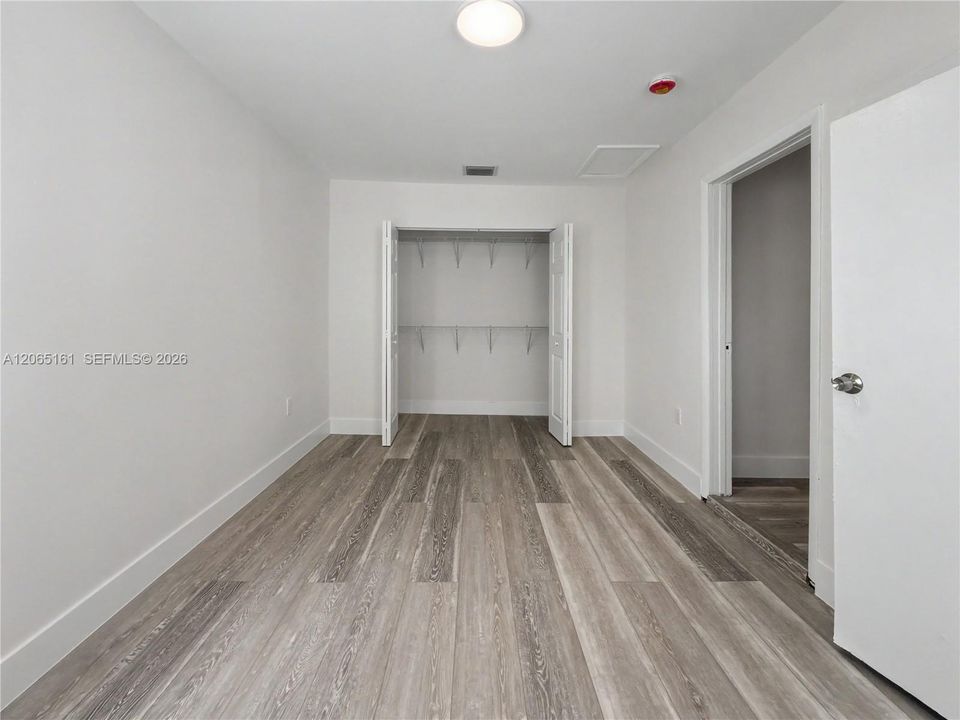 Active With Contract: $3,300 (3 beds, 1 baths, 1107 Square Feet)