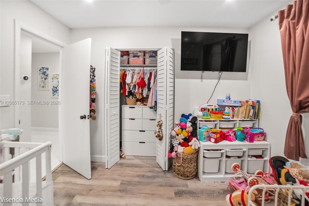 For Sale: $810,000 (3 beds, 2 baths, 1533 Square Feet)