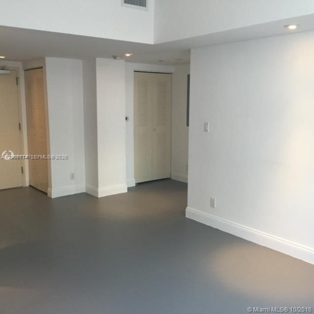For Rent: $1,975 (1 beds, 1 baths, 594 Square Feet)