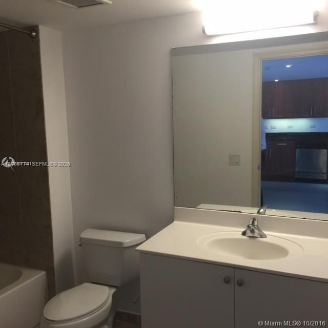 For Rent: $1,975 (1 beds, 1 baths, 594 Square Feet)