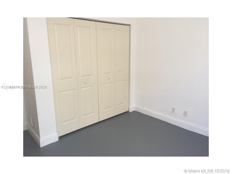 For Rent: $1,975 (1 beds, 1 baths, 594 Square Feet)