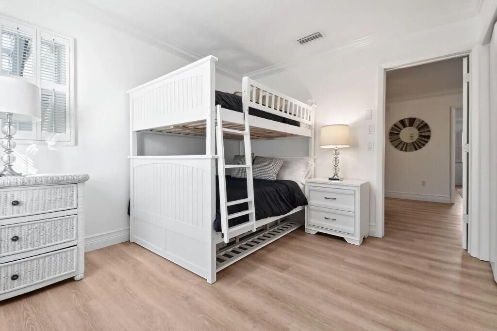 Bunk Room - 2 Double Beds