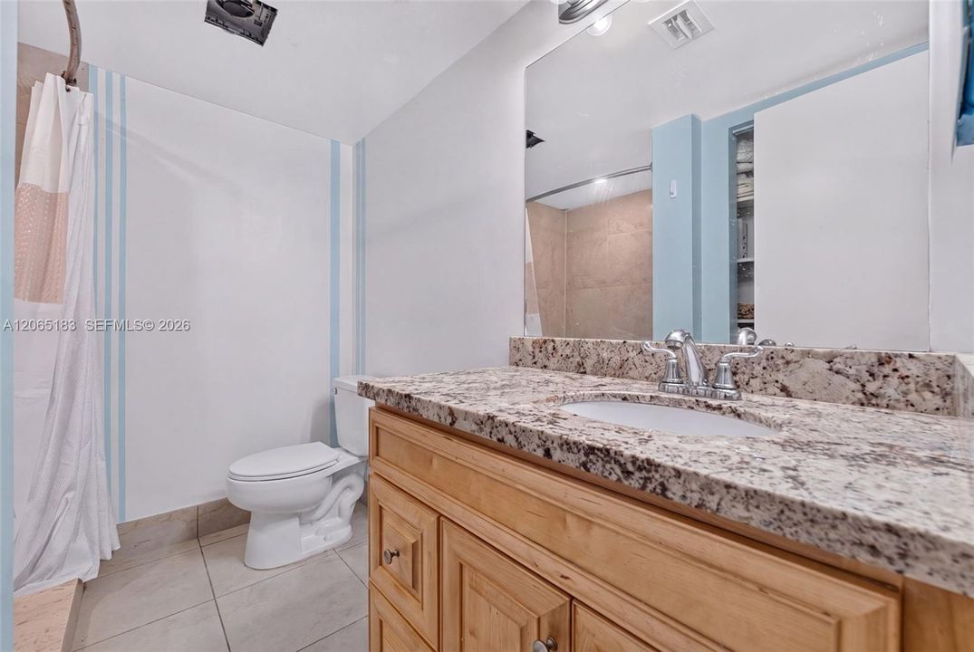 For Sale: $215,000 (3 beds, 2 baths, 1160 Square Feet)
