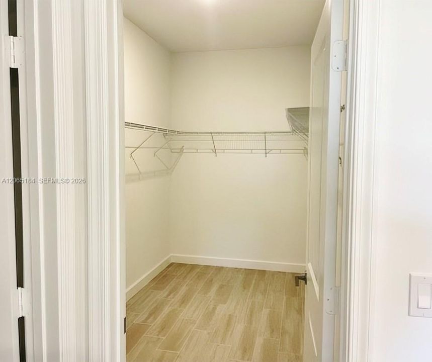 В аренду: $3,500 (3 спален, 2 ванн, 1749 Квадратных фут)
