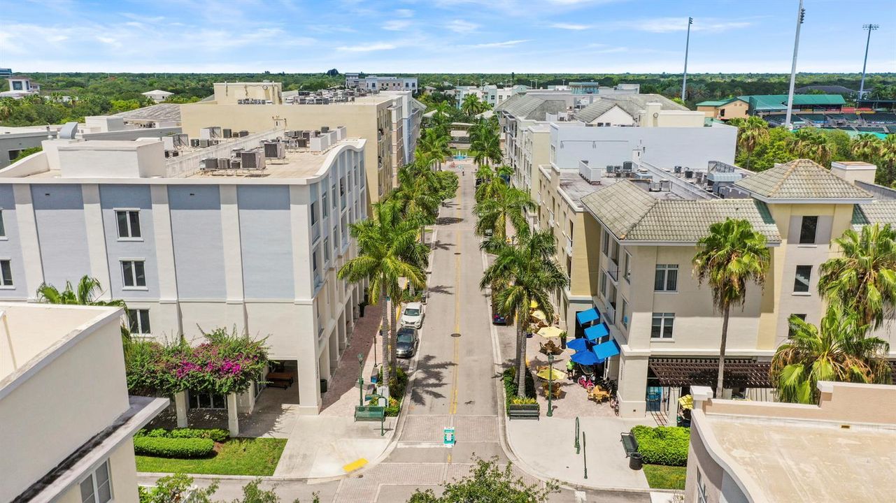 TOWN CENTER MAIN STREET