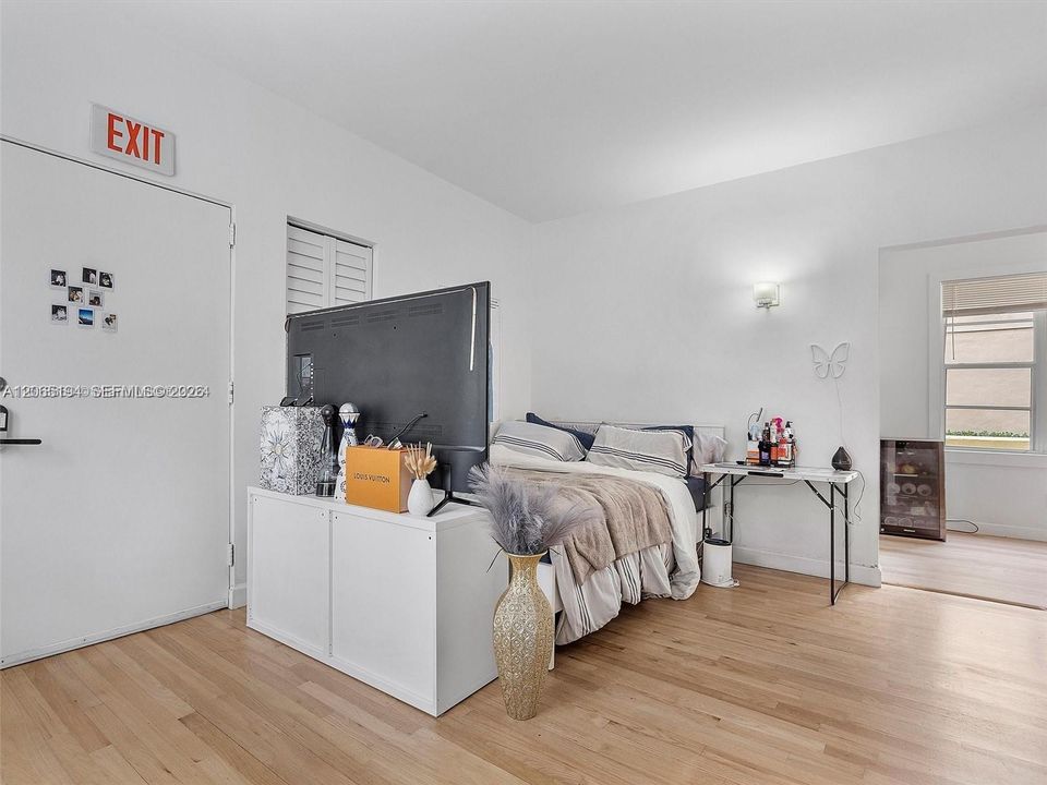 На продажу: $189,000 (0 спален, 1 ванн, 403 Квадратных фут)