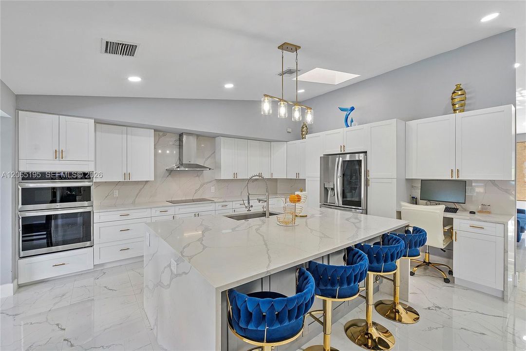 For Sale: $1,010,000 (4 beds, 3 baths, 3133 Square Feet)