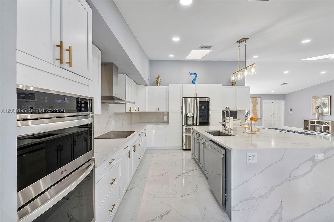 For Sale: $1,010,000 (4 beds, 3 baths, 3133 Square Feet)
