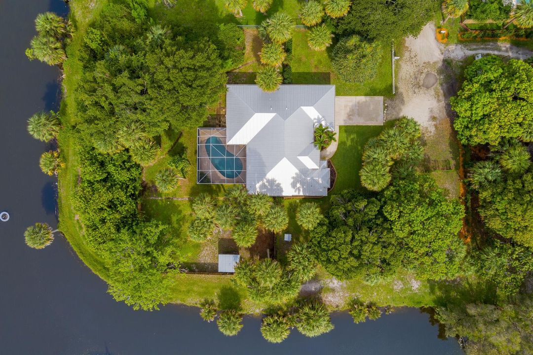 612 SE 6th St, Stuart, FL 34994-7