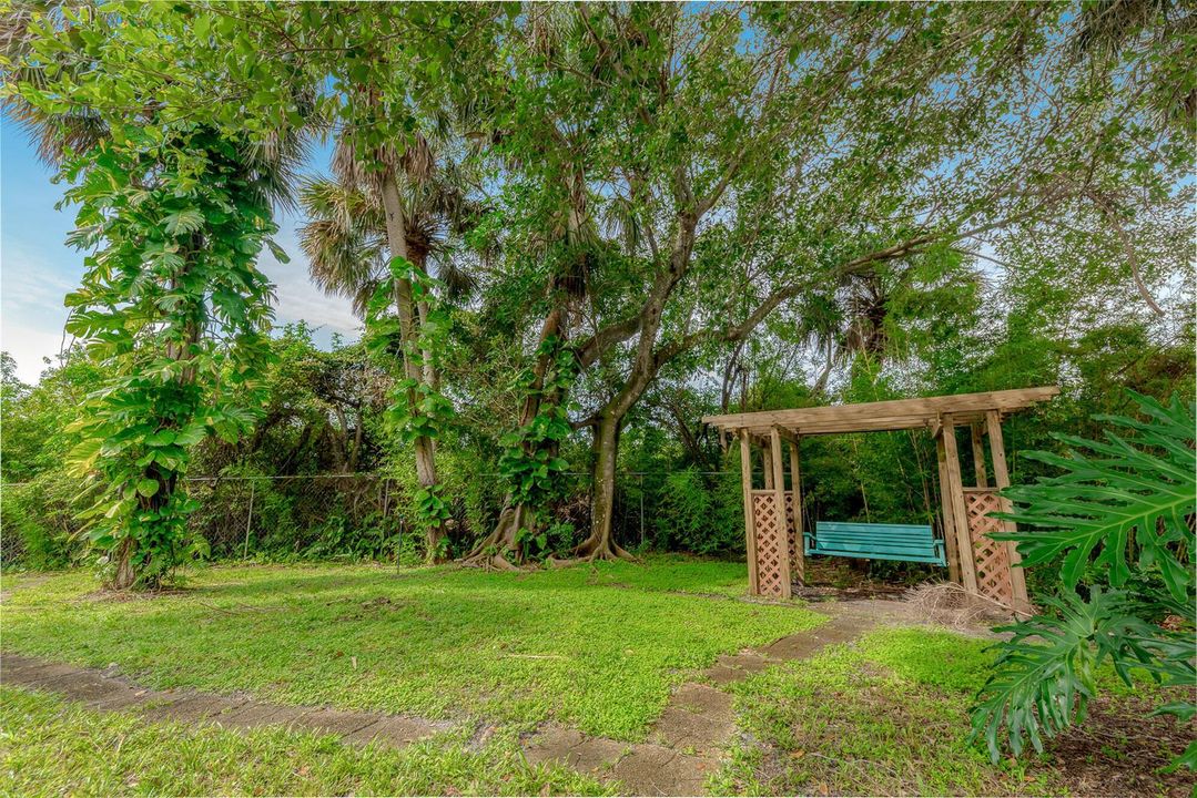 612 SE 6th St, Stuart, FL 34994-39